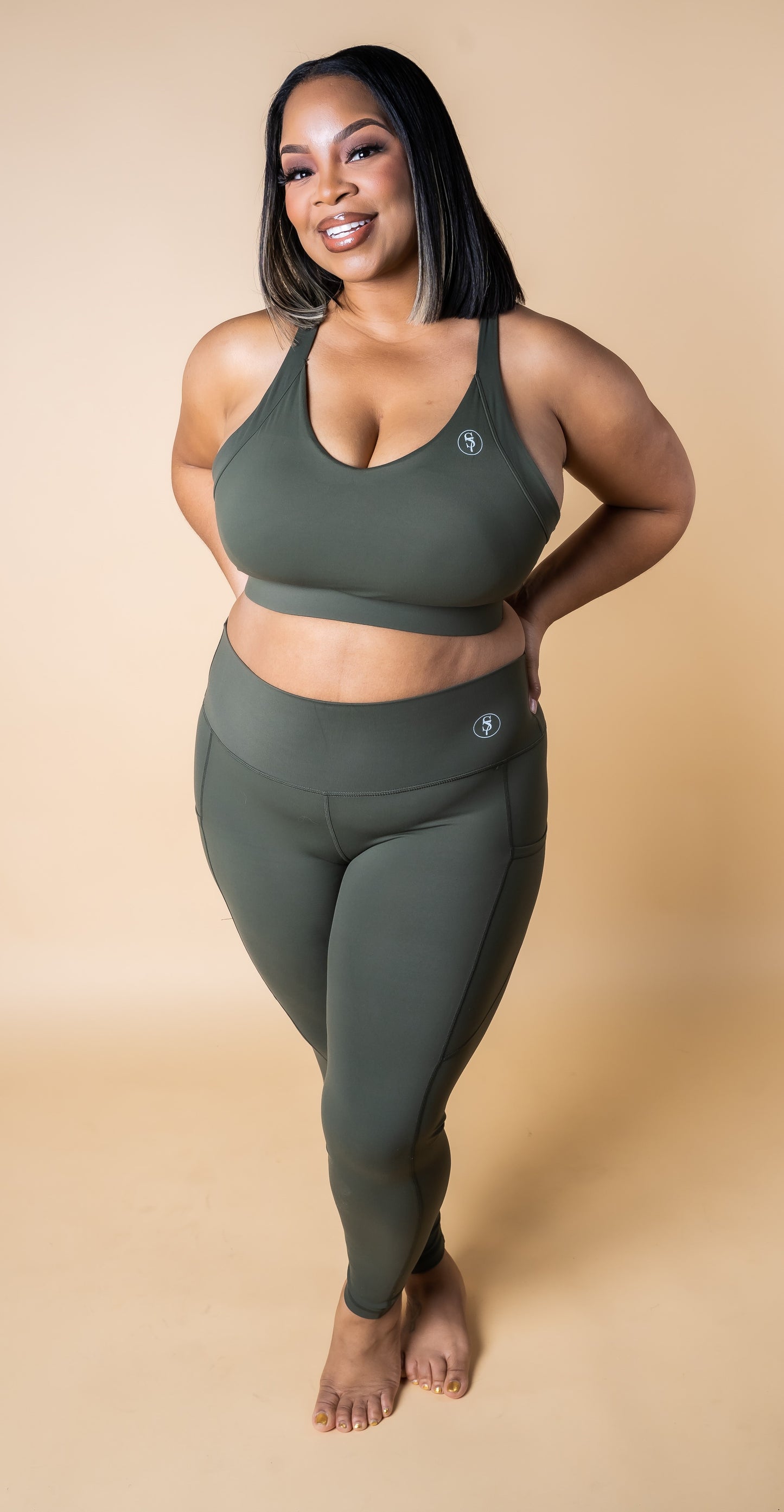 REIGN 2.0 BRA TOP AND LEGGINGS OLIVE